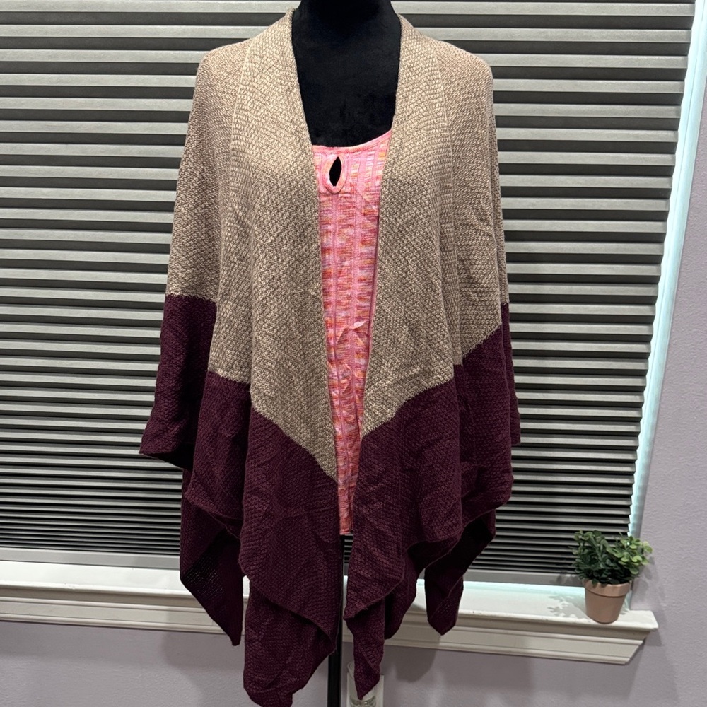 Elegant Two-Tone Women's Sweater
